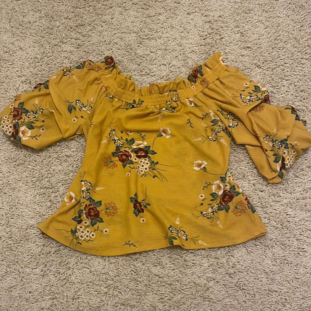 Floral Off the shoulder top
